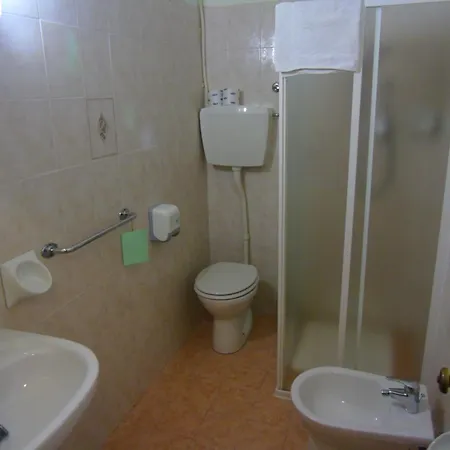 Zeus Only Hotel 3*