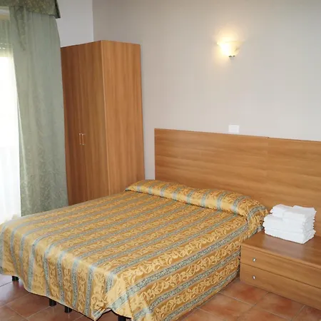 Zeus Only Lido di Classe