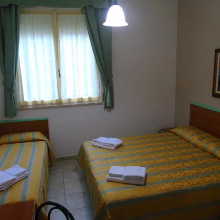 Zeus Only Hotel 3*